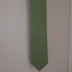 Silk green tie